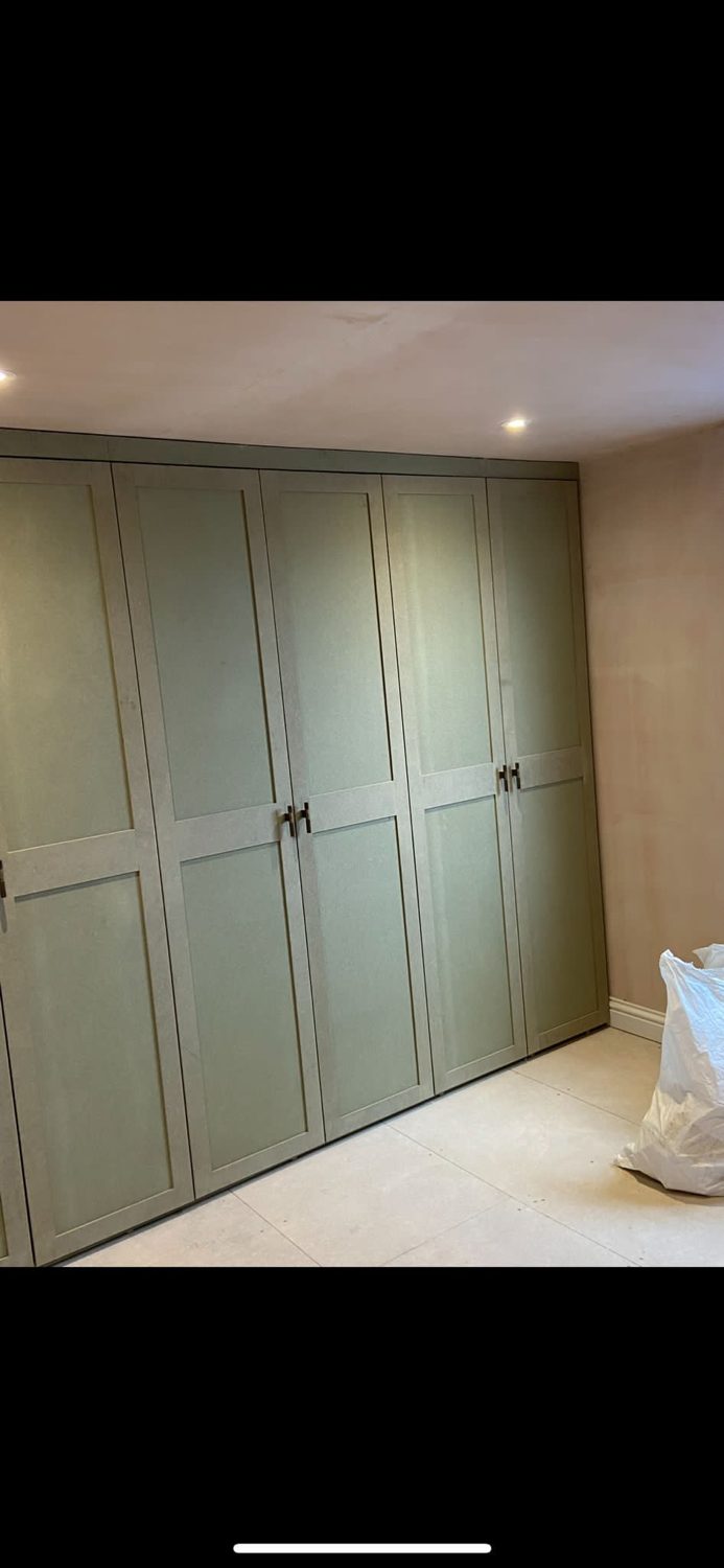 Fitted wardrobes, full wall